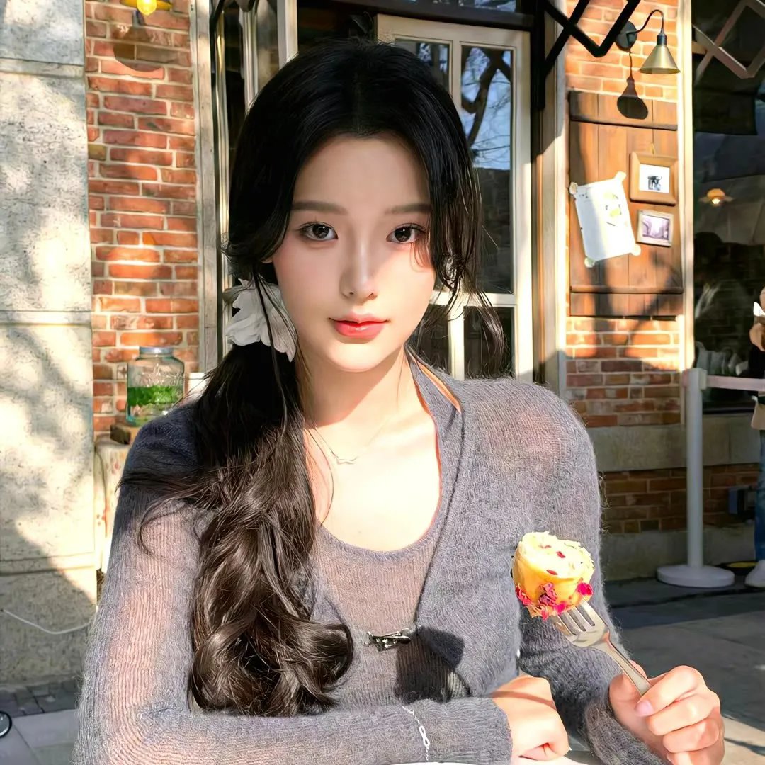 红尘千载情悠悠